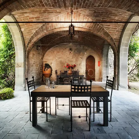 Castello Il Borgia In - Italy * Passignano sul Trasimeno